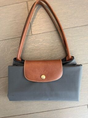 Longchamp Medium Tote in Grey- some wear and tear